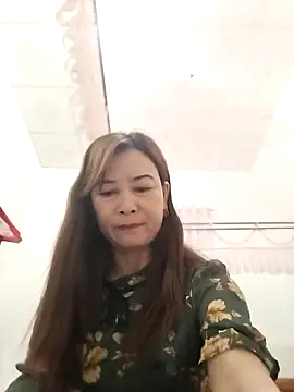 Snapshot of Sexy-ladyboobs20 chatting on 12-29-24, 10:47 Sexy-ladyboobs20 online show from 12-29-24, 10:47