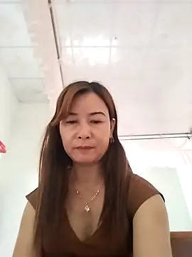 Snapshot of Sexy-ladyboobs20 chatting on 12-31-24, 05:22 Sexy-ladyboobs20 online show from 12-31-24, 05:22