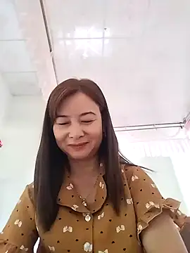 Snapshot of Sexy-ladyboobs20 chatting on 01-10-25, 06:53 Sexy-ladyboobs20 online show from 01-10-25, 06:53