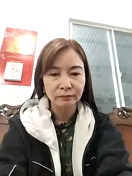 Snapshot of Sexy-ladyboobs20 chatting on 01-10-25, 11:54 Sexy-ladyboobs20 online show from 01-10-25, 11:54