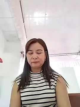 Snapshot of Sexy-ladyboobs20 chatting on 01-13-25, 07:00 Sexy-ladyboobs20 online show from 01-13-25, 07:00