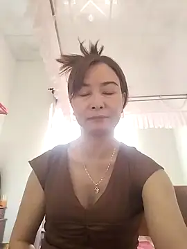 Snapshot of Sexy-ladyboobs20 chatting on 01-18-25, 05:31 Sexy-ladyboobs20 online show from 01-18-25, 05:31