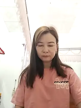 Snapshot of Sexy-ladyboobs20 chatting on 01-26-25, 10:57 Sexy-ladyboobs20 online show from 01-26-25, 10:57