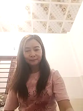 Snapshot of Sexy-ladyboobs20 chatting on 03-04-25, 12:07 Sexy-ladyboobs20 online show from 03-04-25, 12:07