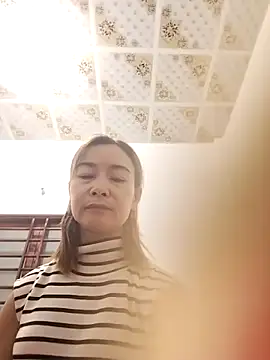 Snapshot of Sexy-ladyboobs20 chatting on 10-04-25, 01:09 Sexy-ladyboobs20 online show from 10-04-25, 01:09