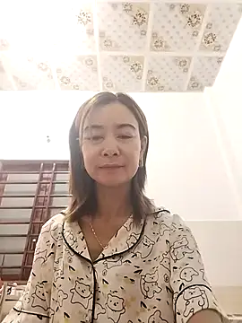 Snapshot of Sexy-ladyboobs20 chatting on 10-22-25, 10:48 Sexy-ladyboobs20 online show from 10-22-25, 10:48