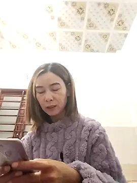 Sexy-ladyboobs20 online show from 12-18-25, 11:38