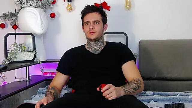 CarterCole online show from 12-27-24, 02:12