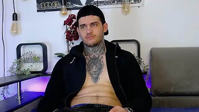 CarterCole online show from 03-15-25, 08:04