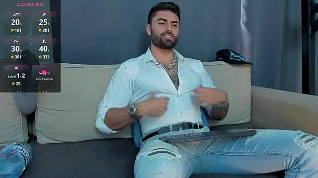 Snapshot of RawAdam chatting on 12-04-24, 09:07 RawAdam online show from 12-04-24, 09:07