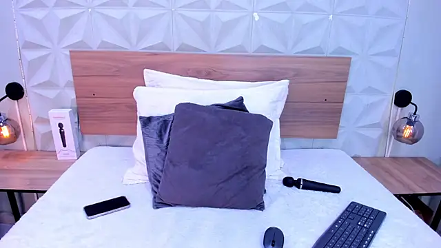 Snapshot of Stacey_white_ chatting on 11-29-25, 06:44 Stacey white online show from 11-29-25, 06:44