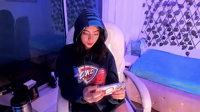 Snapshot of Vic_beckeer chatting on 02-13-25, 07:45 Vic beckeer online show from 02-13-25, 07:45