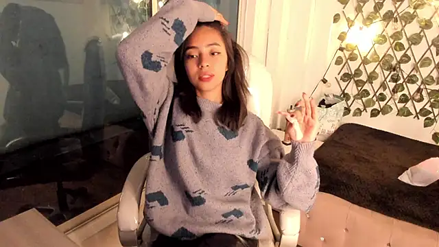 Snapshot of Vic_beckeer chatting on 02-24-25, 03:23 Vic beckeer online show from 02-24-25, 03:23