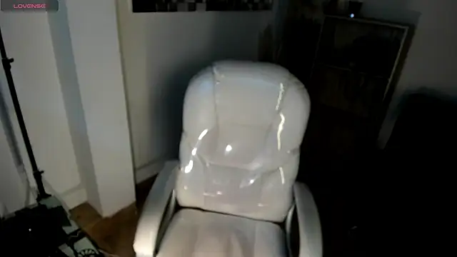 Snapshot of Vic_beckeer chatting on 09-14-25, 02:16 Vic beckeer online show from 09-14-25, 02:16