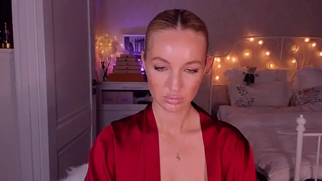 aestetick online show from 10-12-25, 04:39