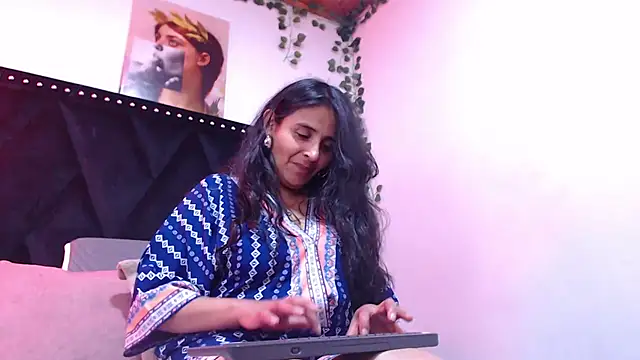  Marcela   online show from 09-17-25, 12:29