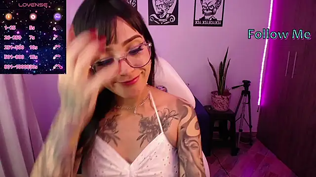 Snapshot of hibridaaa20 chatting on 11-27-25, 11:18 hibridaaa20 online show from 11-27-25, 11:18