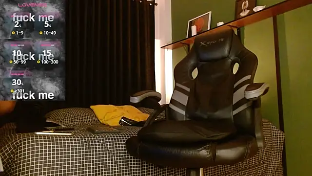 castle 87 online show from 10-18-25, 06:08