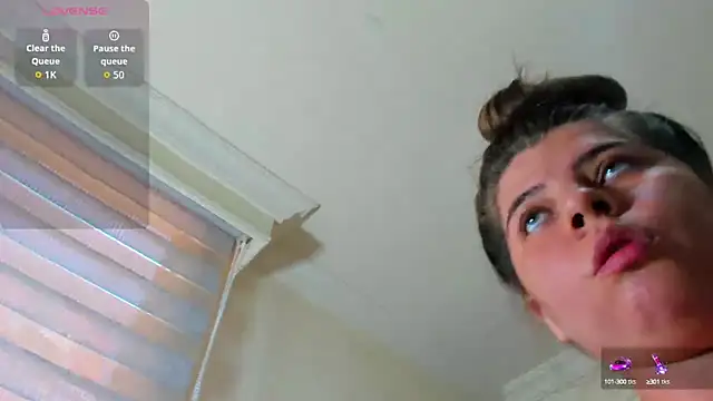 Snapshot of ValeryJohanson_ chatting on 09-13-25, 07:24 ValeryJohanson  online show from 09-13-25, 07:24