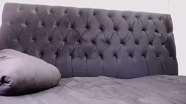 Snapshot of SpicyQueenxxxx chatting on 02-19-25, 05:06 SpicyQueenxxxx online show from 02-19-25, 05:06