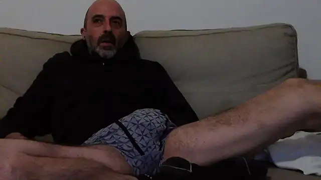 newsimo74 online show from 12-26-24, 06:33