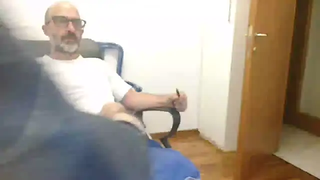 newsimo74 online show from 10-05-25, 04:33