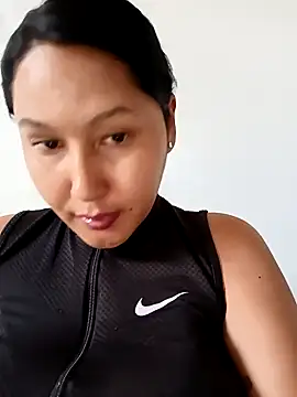 Snapshot of SamaraJay1 chatting on 12-20-24, 04:25 SamaraJay1 online show from 12-20-24, 04:25