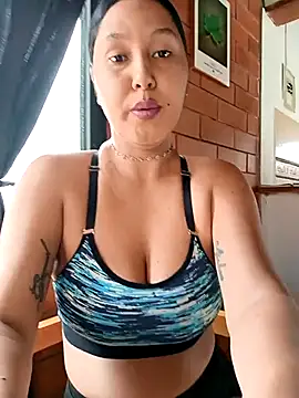 Snapshot of SamaraJay1 chatting on 12-03-25, 04:05 SamaraJay1 online show from 12-03-25, 04:05