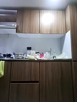 coral smitth online show from 11-19-25, 02:17