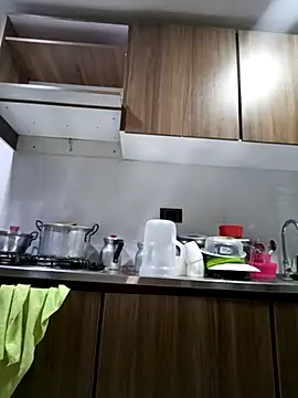 coral smitth online show from 11-26-25, 06:20