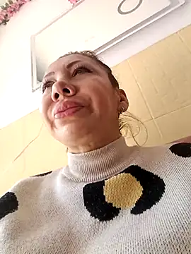 coral smitth online show from 02-25-26, 06:28