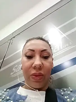 coral smitth online show from 04-08-26, 04:40