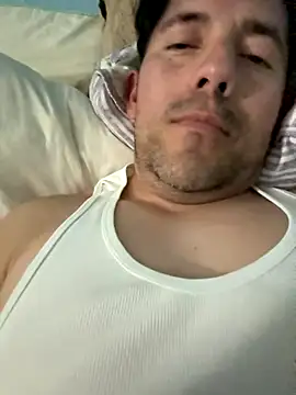 Snapshot of Papilobo12 chatting on 12-08-24, 11:29 Papilobo12 online show from 12-08-24, 11:29