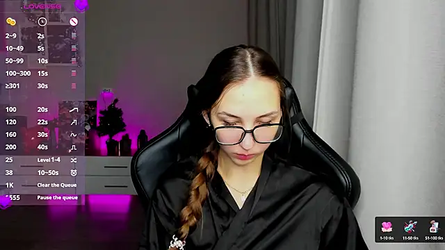 Sm0ly online show from 12-18-24, 02:21