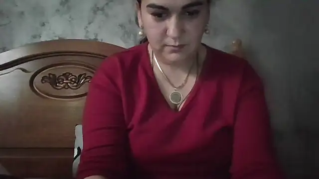 Snapshot of milfmomxx chatting on 11-16-25, 11:16 milfmomxx online show from 11-16-25, 11:16