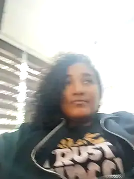 samanthaeliott22 online show from 12-22-24, 12:38