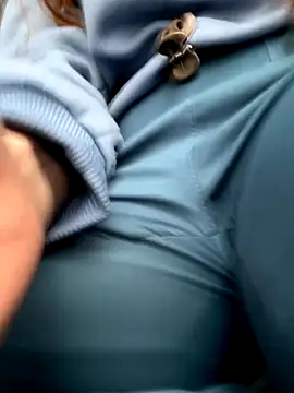 Cloew Marz online show from 10-25-25, 04:57