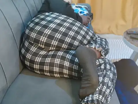 leslysexygirl online show from 10-17-25, 04:48