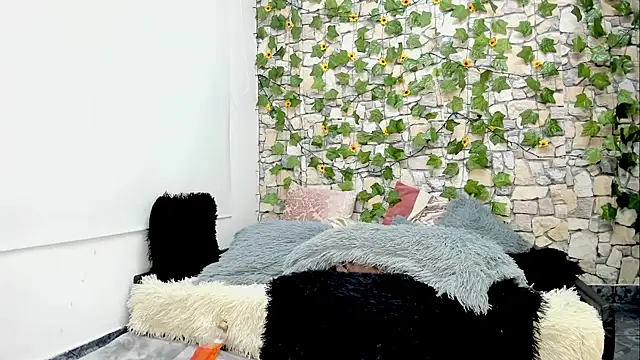 Snapshot of Pandora_gu chatting on 12-13-24, 05:10 Pandora gu online show from 12-13-24, 05:10