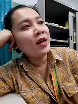 Benlla2802 online show from 12-15-24, 05:31