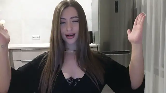 Snapshot of Cinderella____ chatting on 12-26-24, 01:51 Cinderella online show from 12-26-24, 01:51