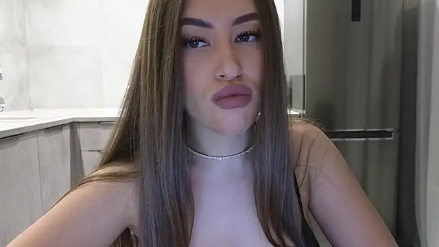 Snapshot of Cinderella____ chatting on 02-03-25, 04:41 Cinderella online show from 02-03-25, 04:41