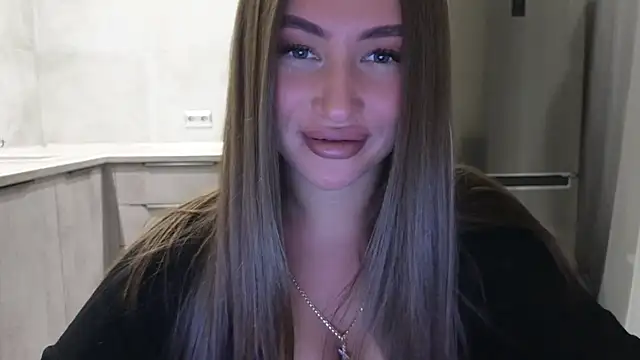 Snapshot of Cinderella____ chatting on 02-24-25, 07:52 Cinderella online show from 02-24-25, 07:52