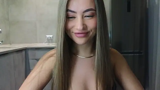 Snapshot of Cinderella____ chatting on 03-15-25, 02:45 Cinderella online show from 03-15-25, 02:45