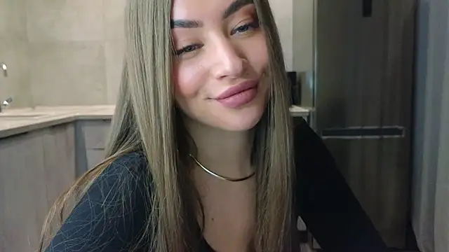 Snapshot of Cinderella____ chatting on 03-15-25, 08:54 Cinderella online show from 03-15-25, 08:54