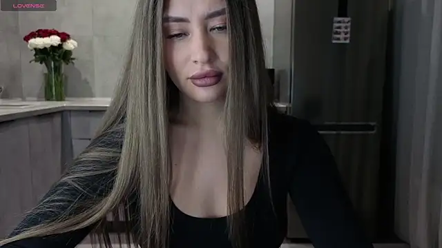 Snapshot of Cinderella____ chatting on 11-07-25, 07:58 Cinderella online show from 11-07-25, 07:58