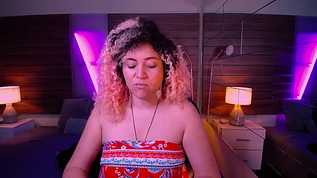 Kateryn  online show from 02-08-25, 07:49