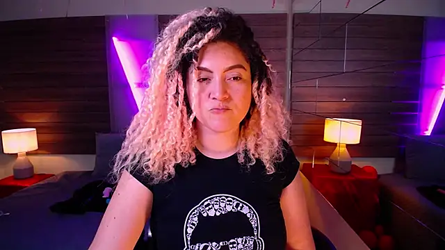 Kateryn  online show from 03-06-25, 08:37