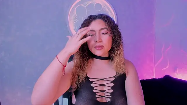 Kateryn  online show from 10-11-25, 08:07