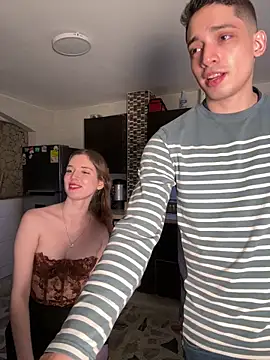 Snapshot of samantha_kevin chatting on 11-19-25, 04:23 samantha kevin online show from 11-19-25, 04:23